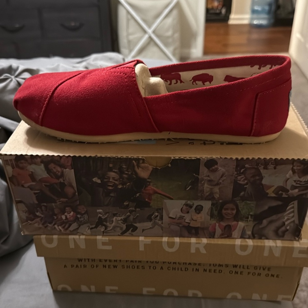 Red Toms